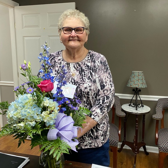 Meet your Posher, Cathy - Picture 2 of 2